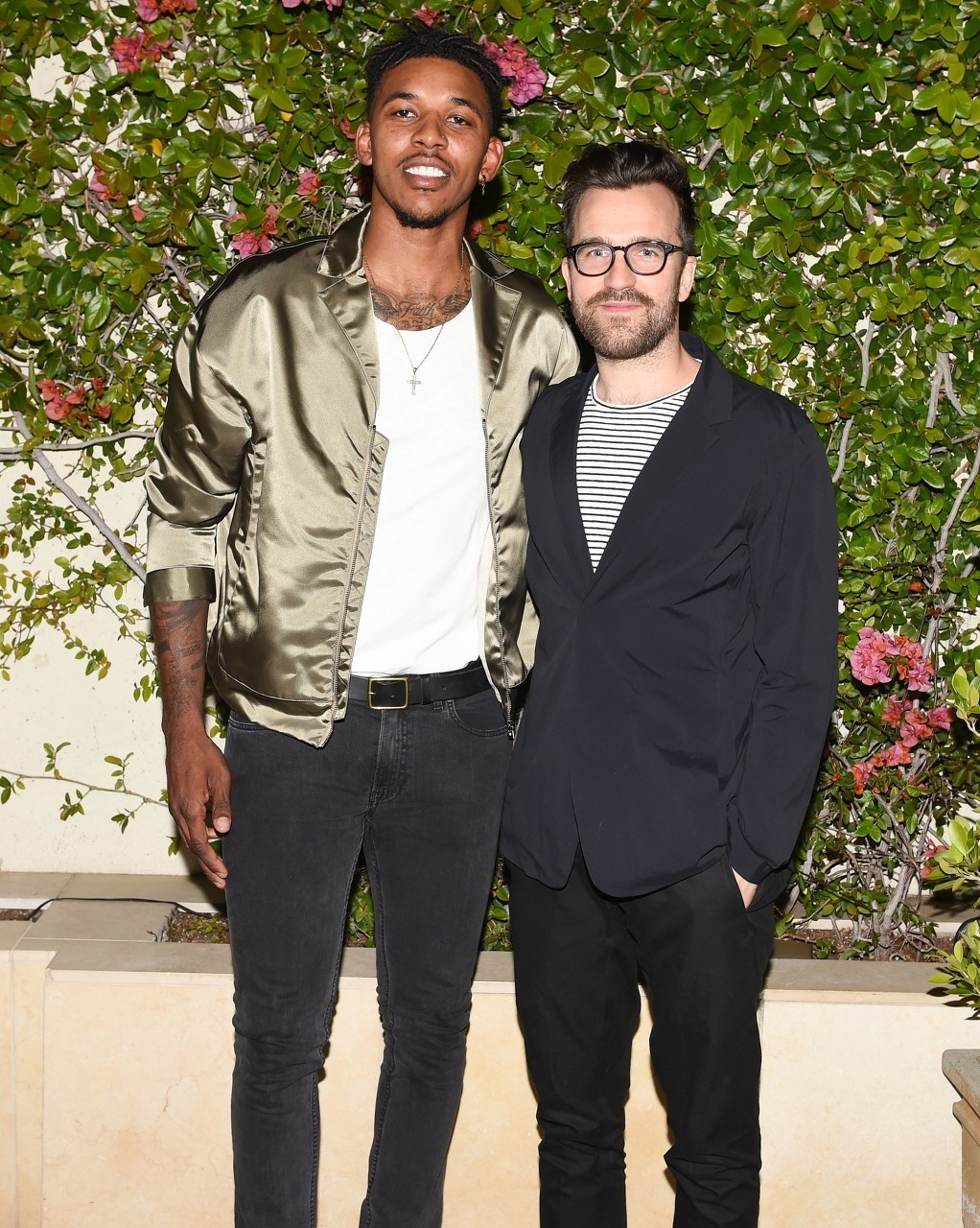 首图定调极 首图定调极