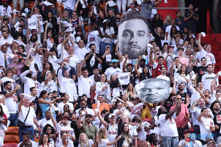 他将成为伊 他将成为伊